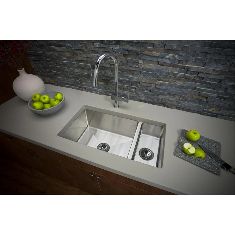 Kitchen Sink Crosstown 32.25 x 18.25 Inch Double Bowl 30/70 Polished Satin Undermount - Frankwebs