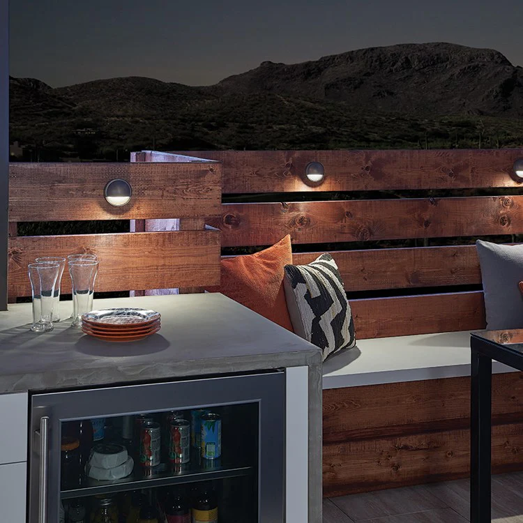 Half Moon 12-Volt Single-Light Deck Lighting Fixture - Frankwebs