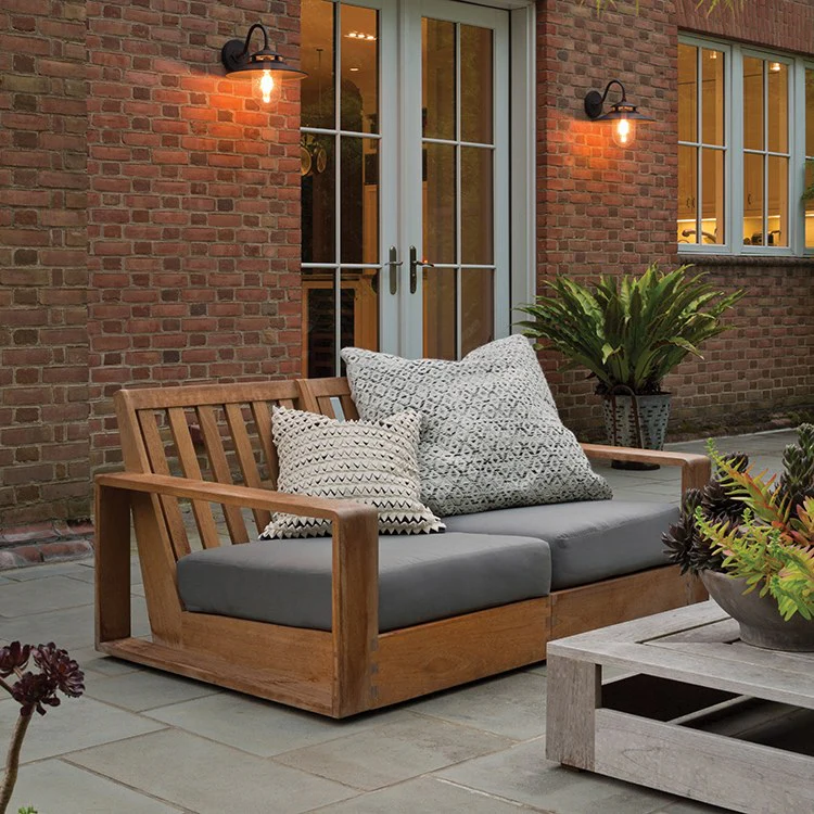 Atwell Single-Light Medium Wall-Mounted Lighting Fixture - Frankwebs