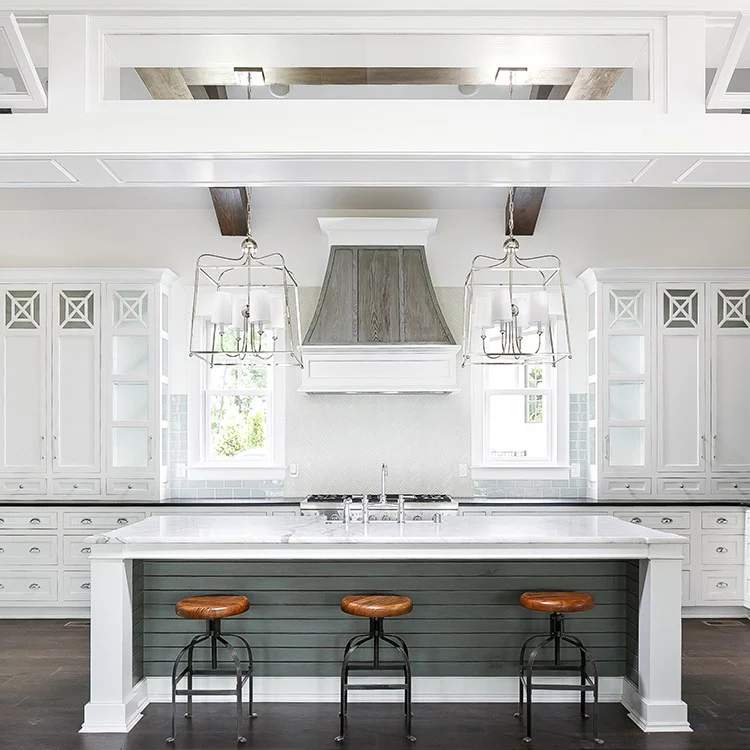 Sylvan Four-Light Chandelier - Frankwebs