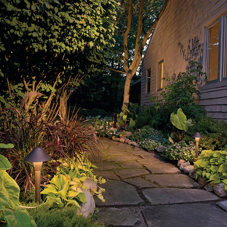 Hardy Island Single-Light Large Classic Landscape Path Light - Frankwebs