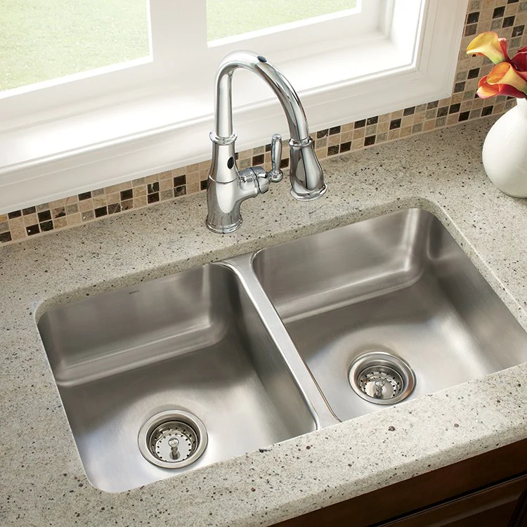 Brantford Single Handle High-Arc Pull Down Kitchen Faucet with MotionSense - Frankwebs