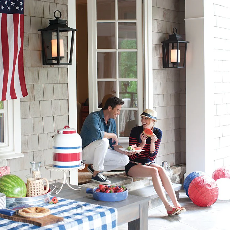 Sullivan Single-Light Large Wall-Mount Lantern - Frankwebs