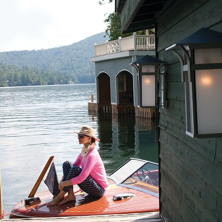 Harbor Single-Light Extra-Large Wall-Mount Lantern - Frankwebs