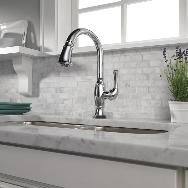 Talo Single Handle Pull-Down Kitchen Faucet with SmartTouch - Frankwebs