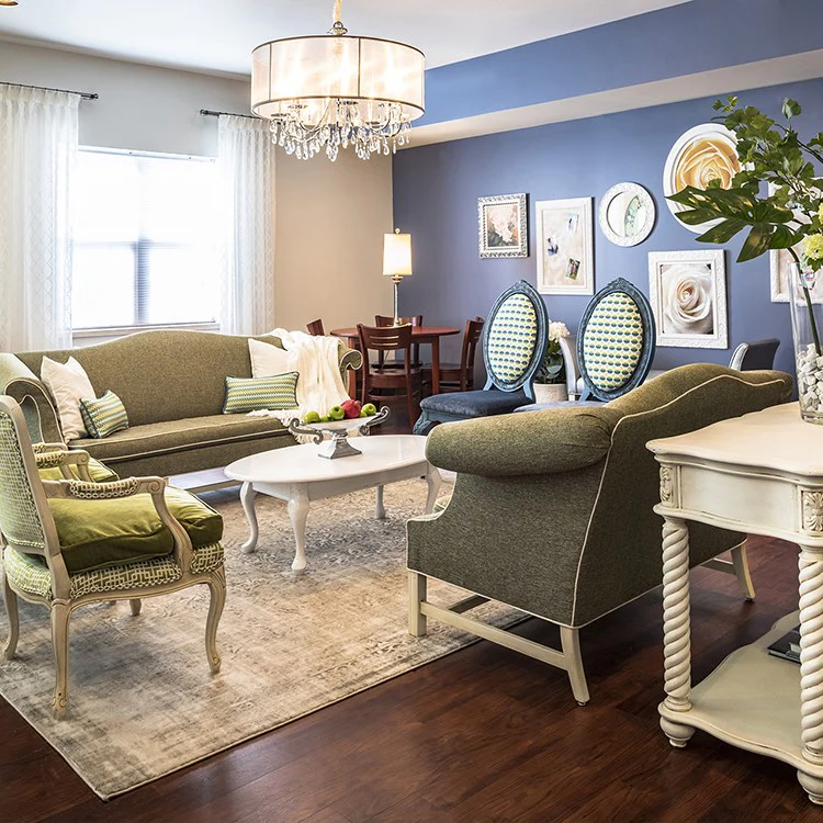 Hampton Eight-Light Chandelier - Frankwebs