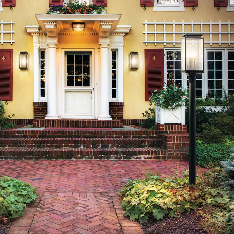 Manningham Three-Light Outdoor Post Lantern - Frankwebs