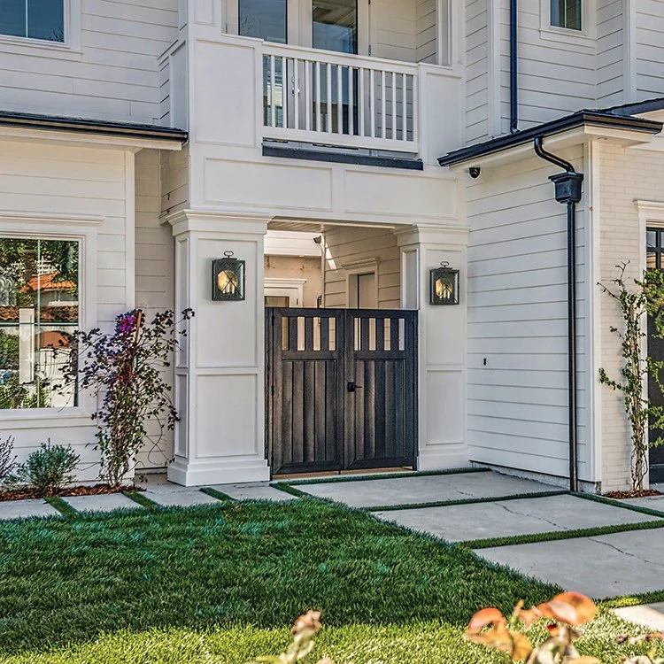 Randolph Two-Light Outdoor Wall Lantern - Frankwebs