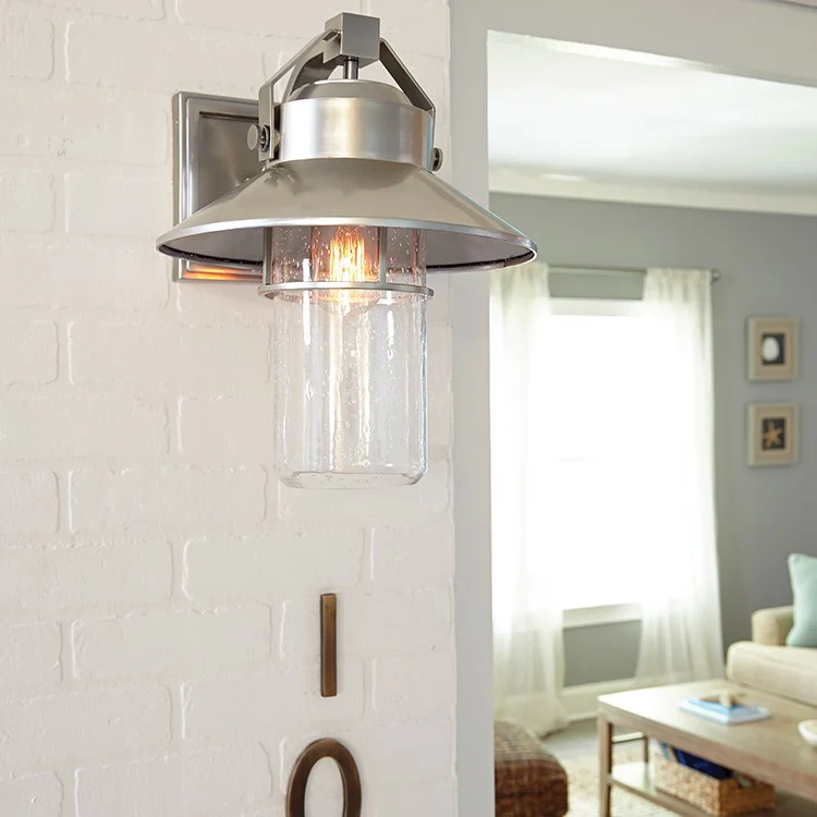 Boynton Single-Light Small Outdoor Wall Lantern - Frankwebs