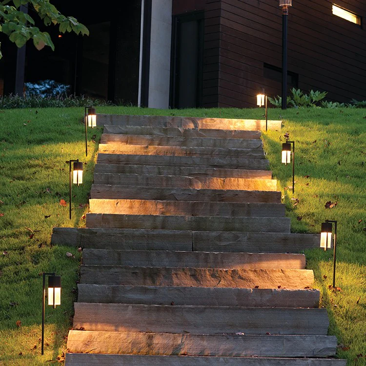Shelter 12-Volt Landscape Path Light - Frankwebs