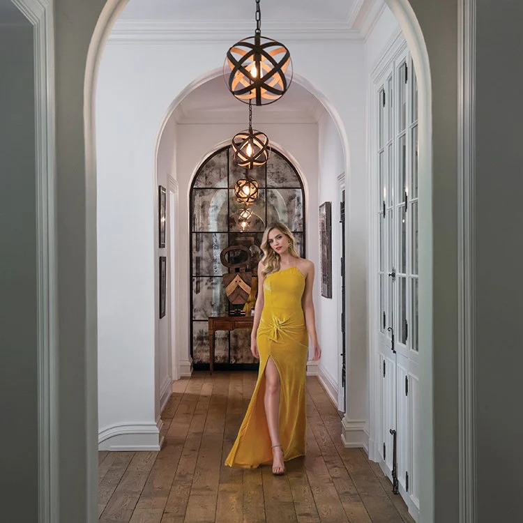 Carson Single-Light Globe Pendant - Frankwebs